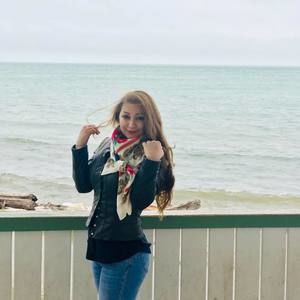 Meet your Posher, Sepideh